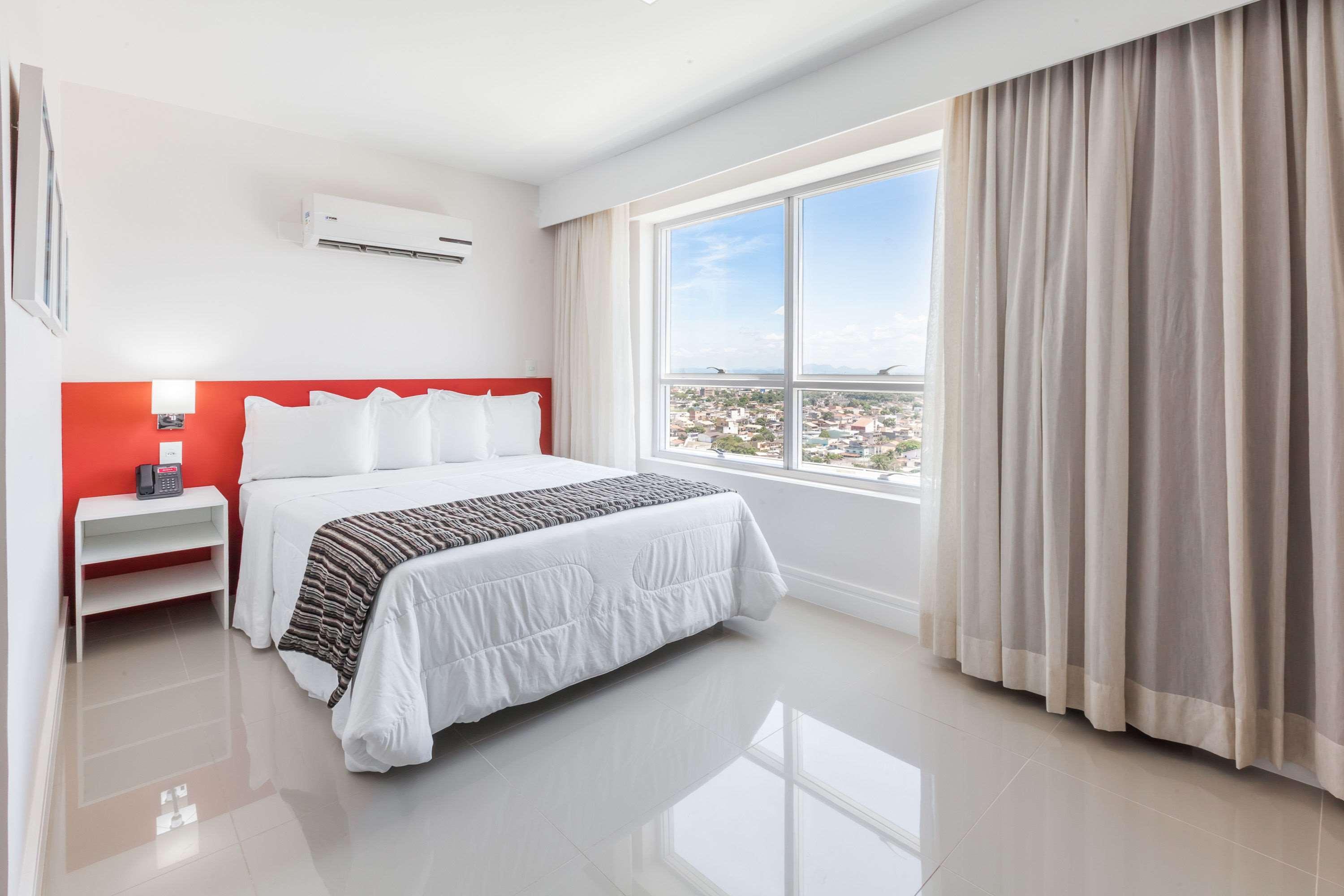 קמפוס Ramada Hotel & Suites Campos Pelinca מראה חיצוני תמונה