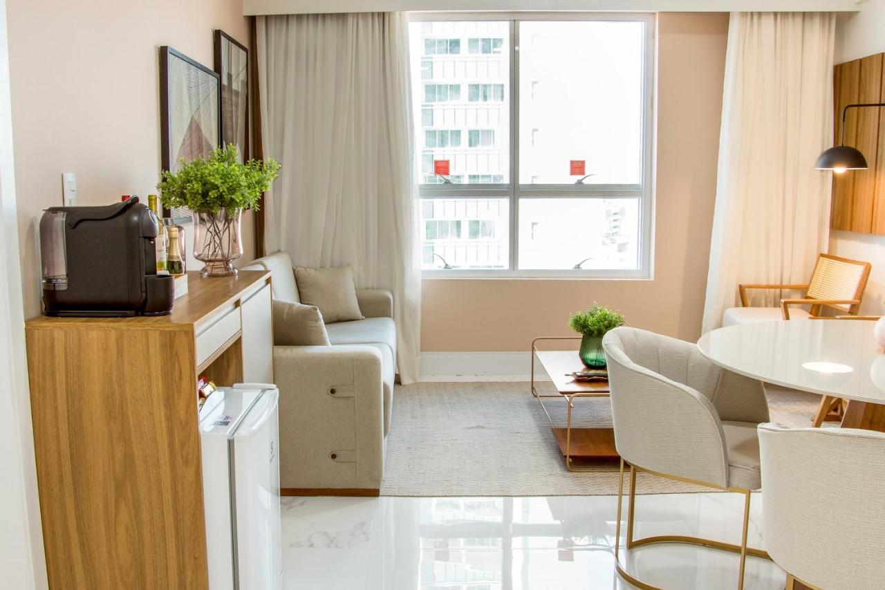 קמפוס Ramada Hotel & Suites Campos Pelinca מראה חיצוני תמונה