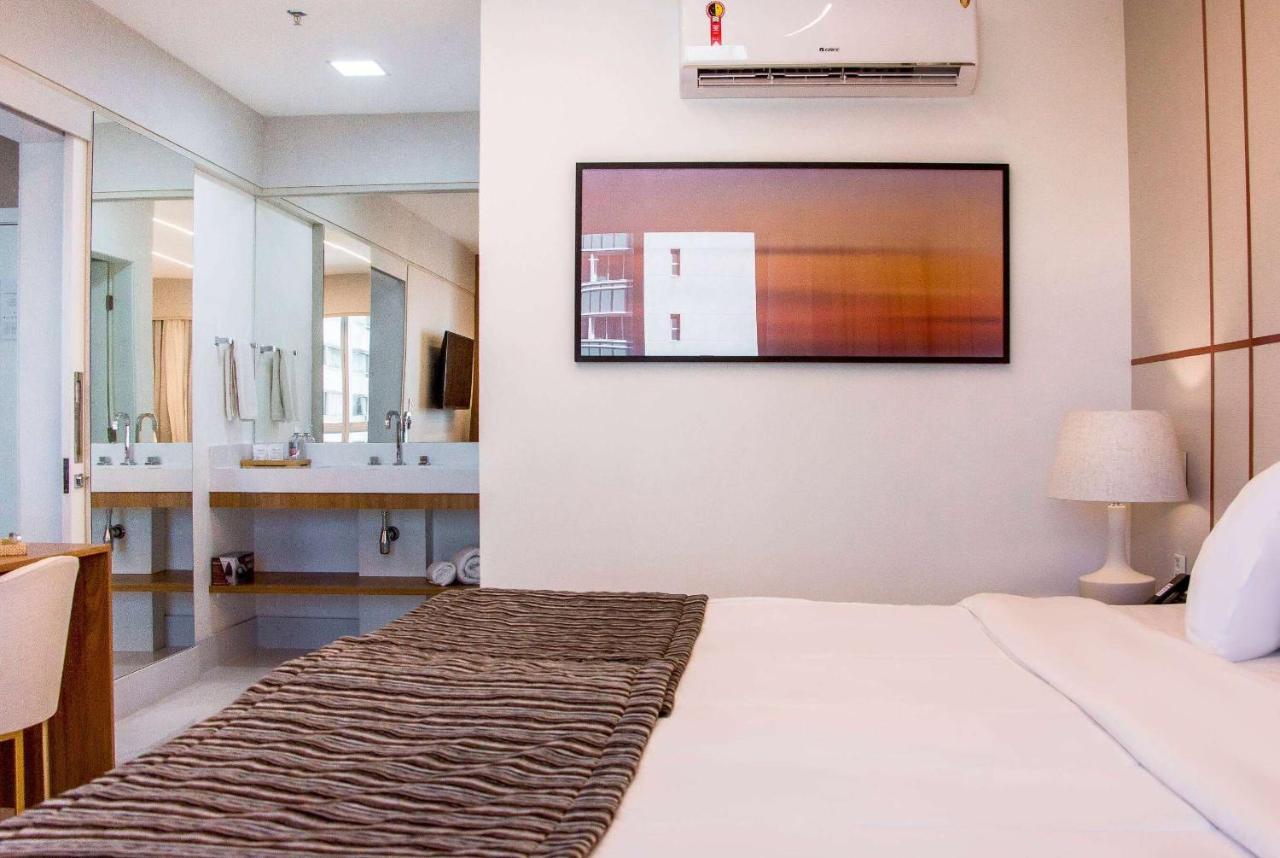 קמפוס Ramada Hotel & Suites Campos Pelinca מראה חיצוני תמונה