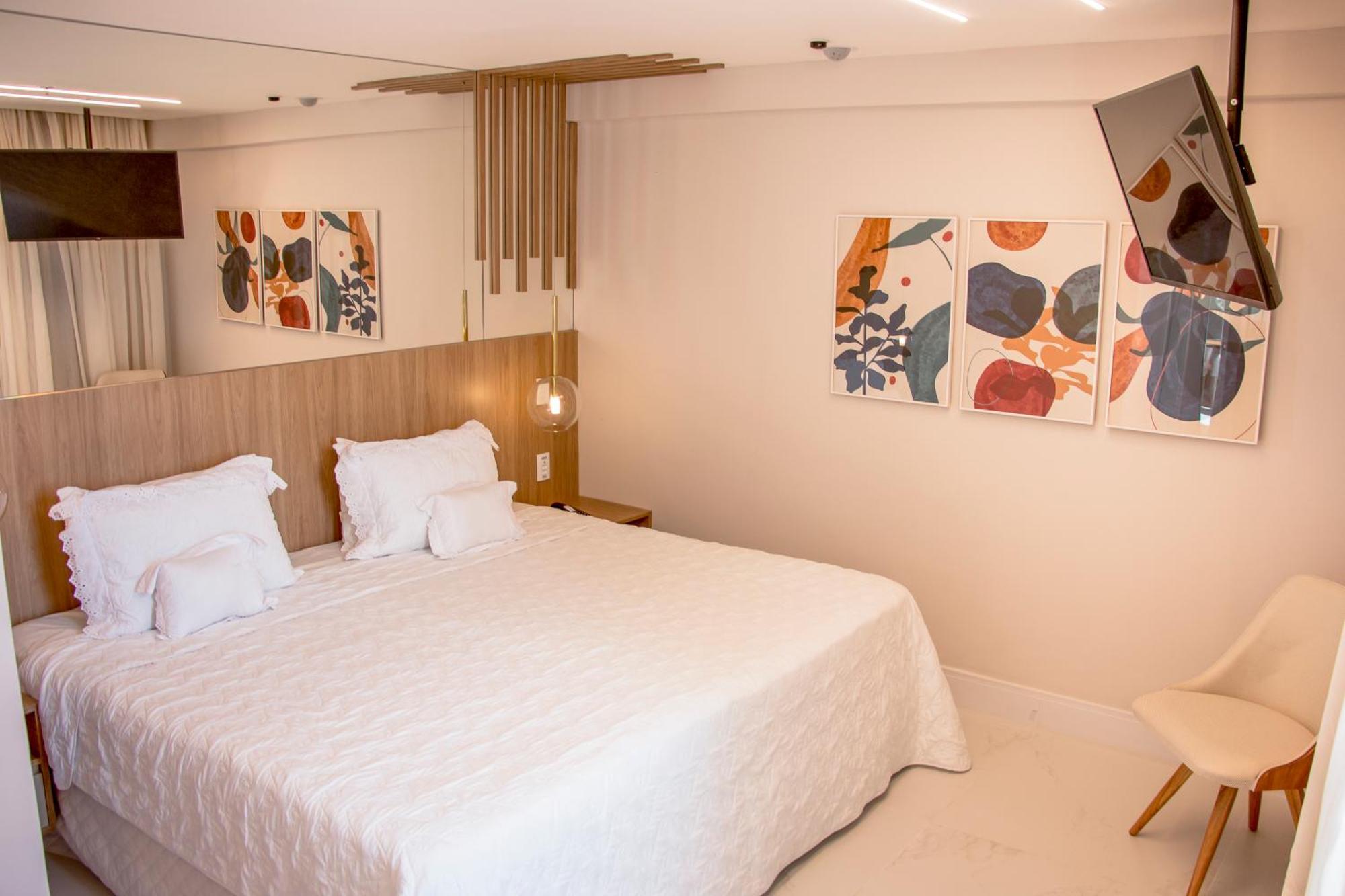 קמפוס Ramada Hotel & Suites Campos Pelinca מראה חיצוני תמונה
